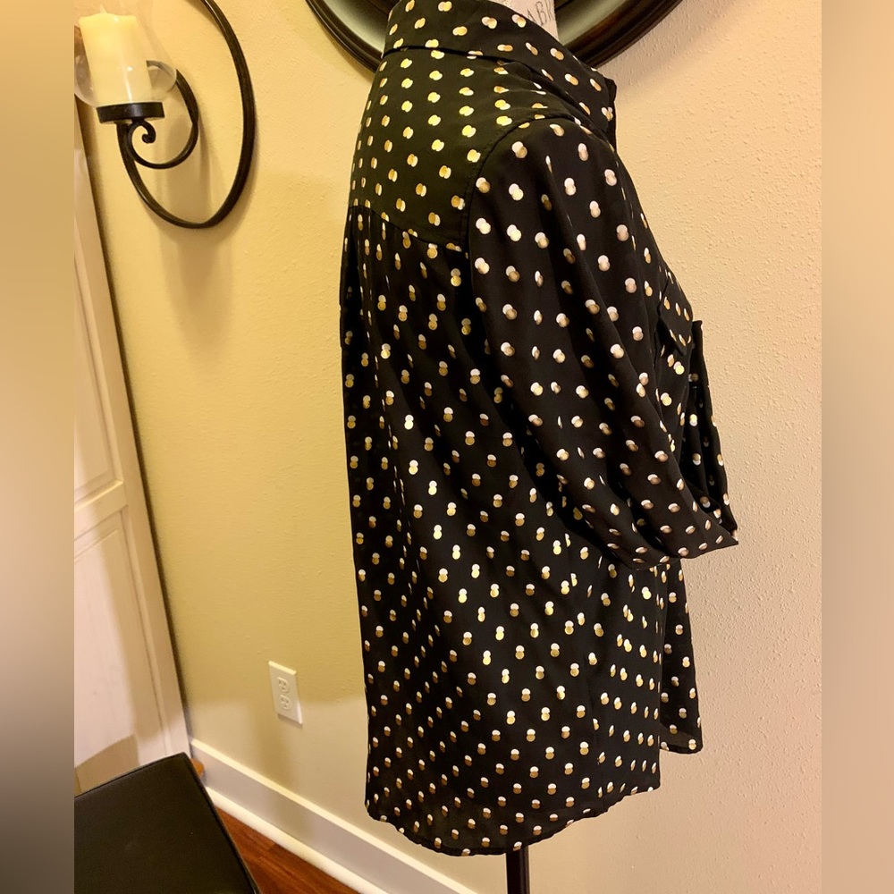 NWOT GORGEOUS WHO WHAT WEAR BLOUSE.NEVER WORN. METALLIC DOTS W/MATTE SILVER DOTS - Picture 6 of 11
